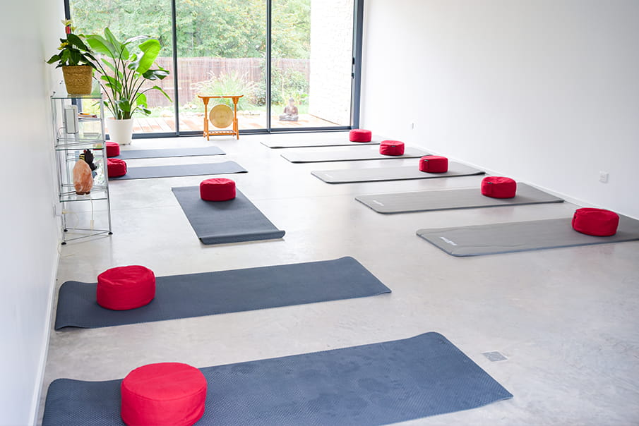 phenix-centre-therapie-naturelle-dieulefit_salle-polyvalente-2